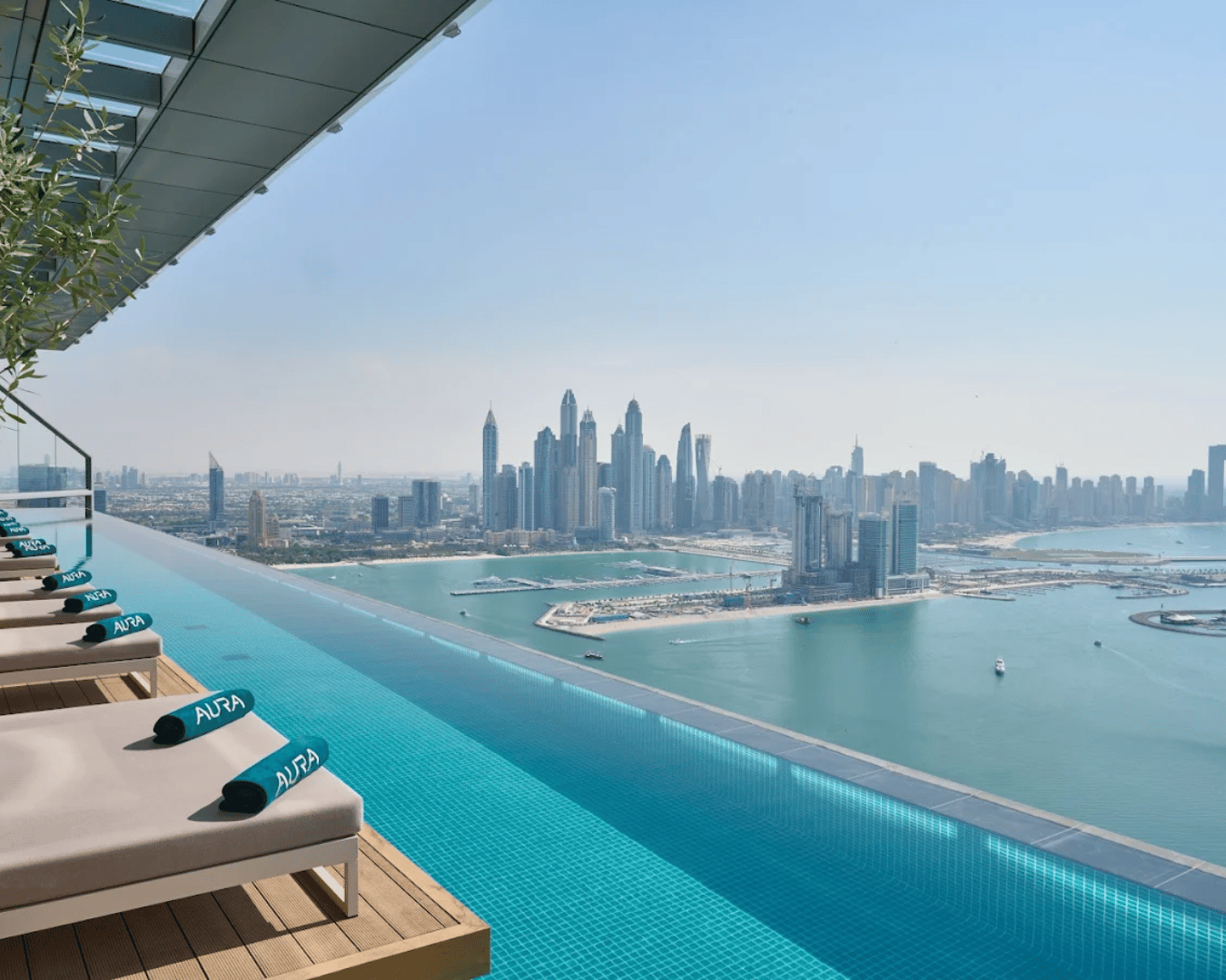 Dining in the Sky: Aura Skypool Dubai
